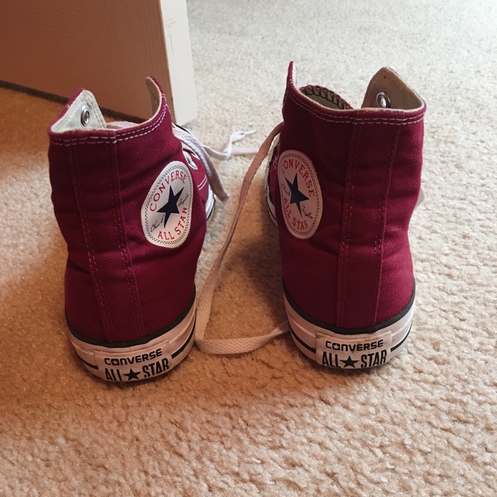 Converse - Picture 2 of 5